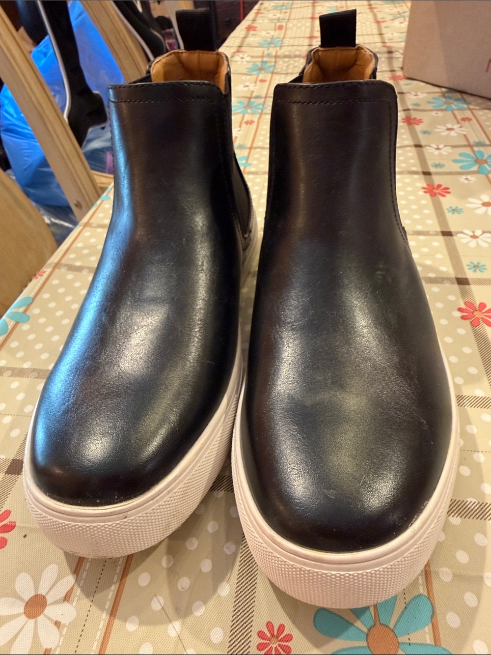 Men's Black Leather Slip-On Sneakers size 8 1/2